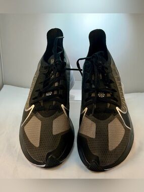Nike Zoom Gravity Women’s Sneakers
